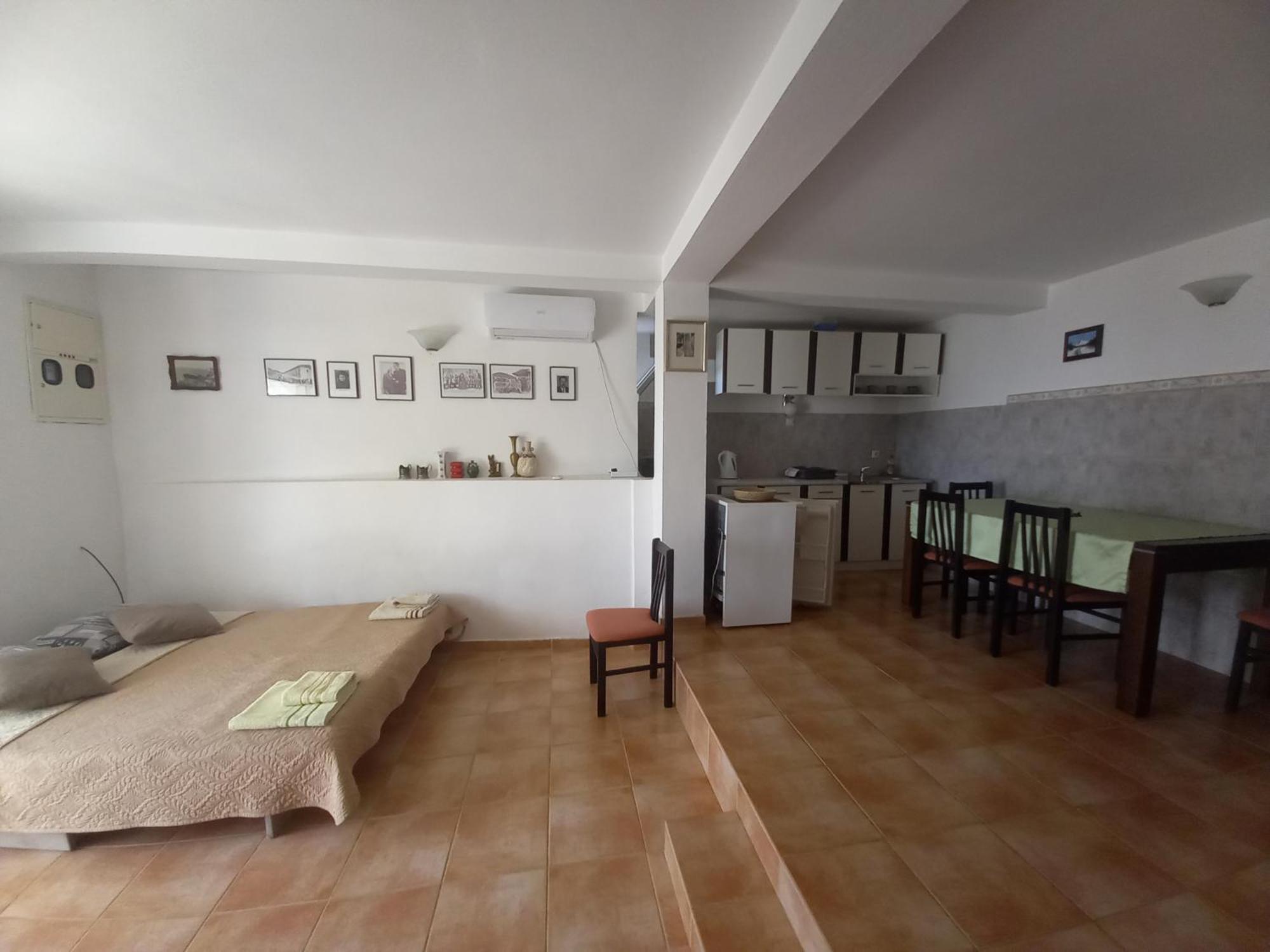 Apartments & Rooms Villa Anastasija 울친 외부 사진