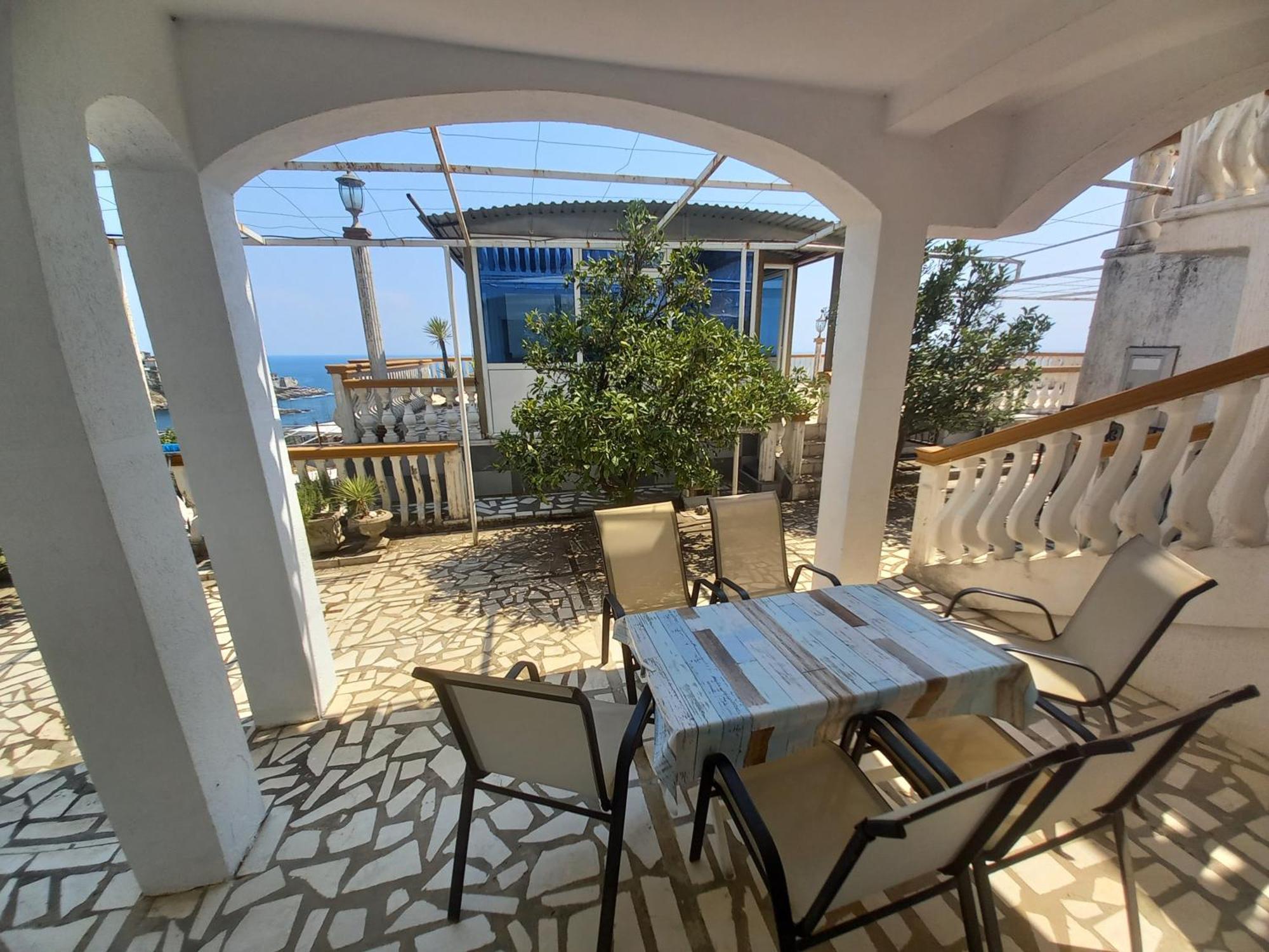 Apartments & Rooms Villa Anastasija 울친 외부 사진