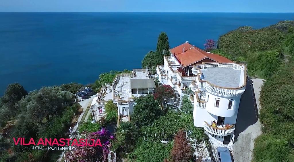 Apartments & Rooms Villa Anastasija 울친 외부 사진