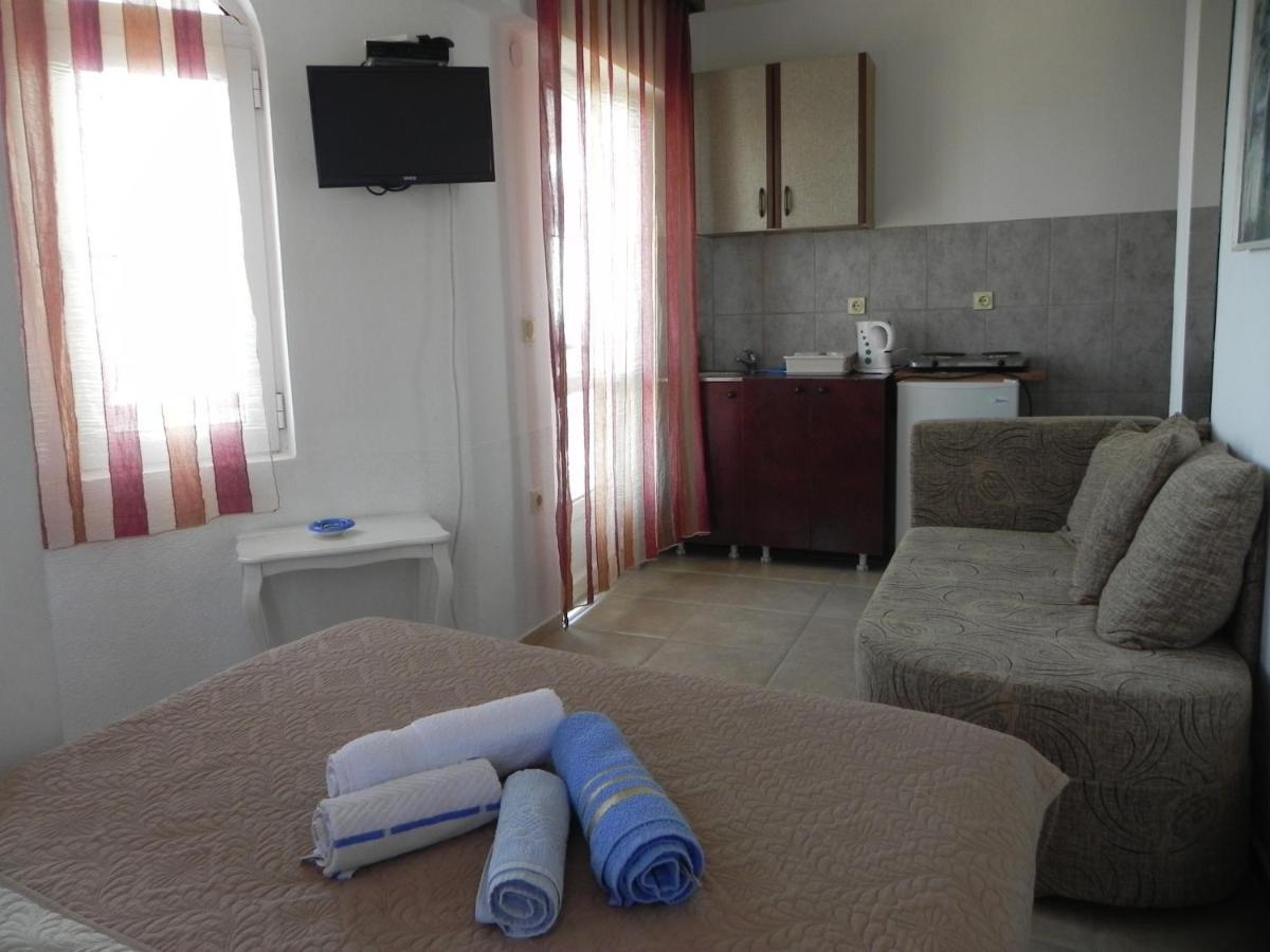 Apartments & Rooms Villa Anastasija 울친 외부 사진